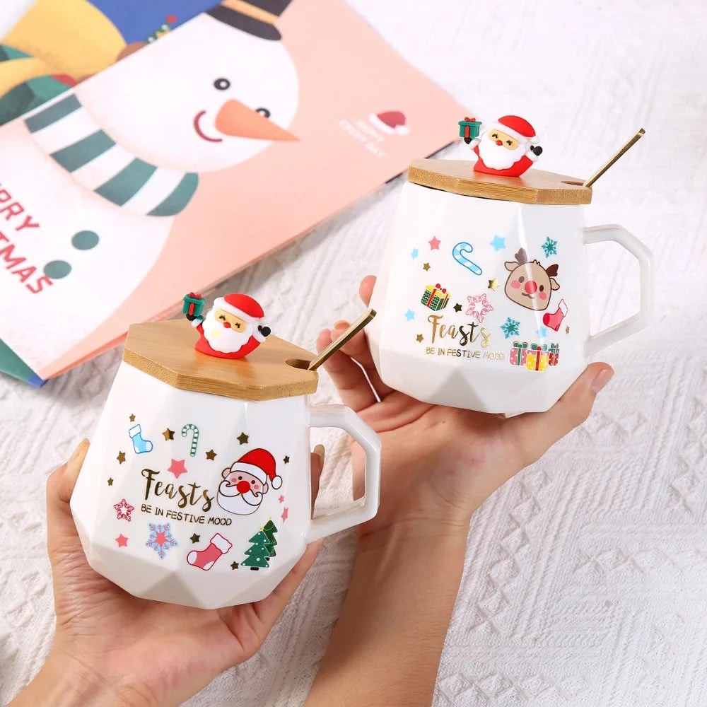 Santa’s Cozy Lidded Mug