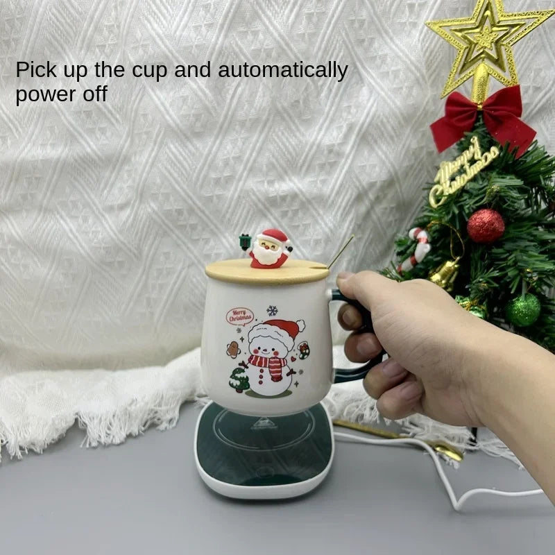 Santa’s Cozy Lidded Mug